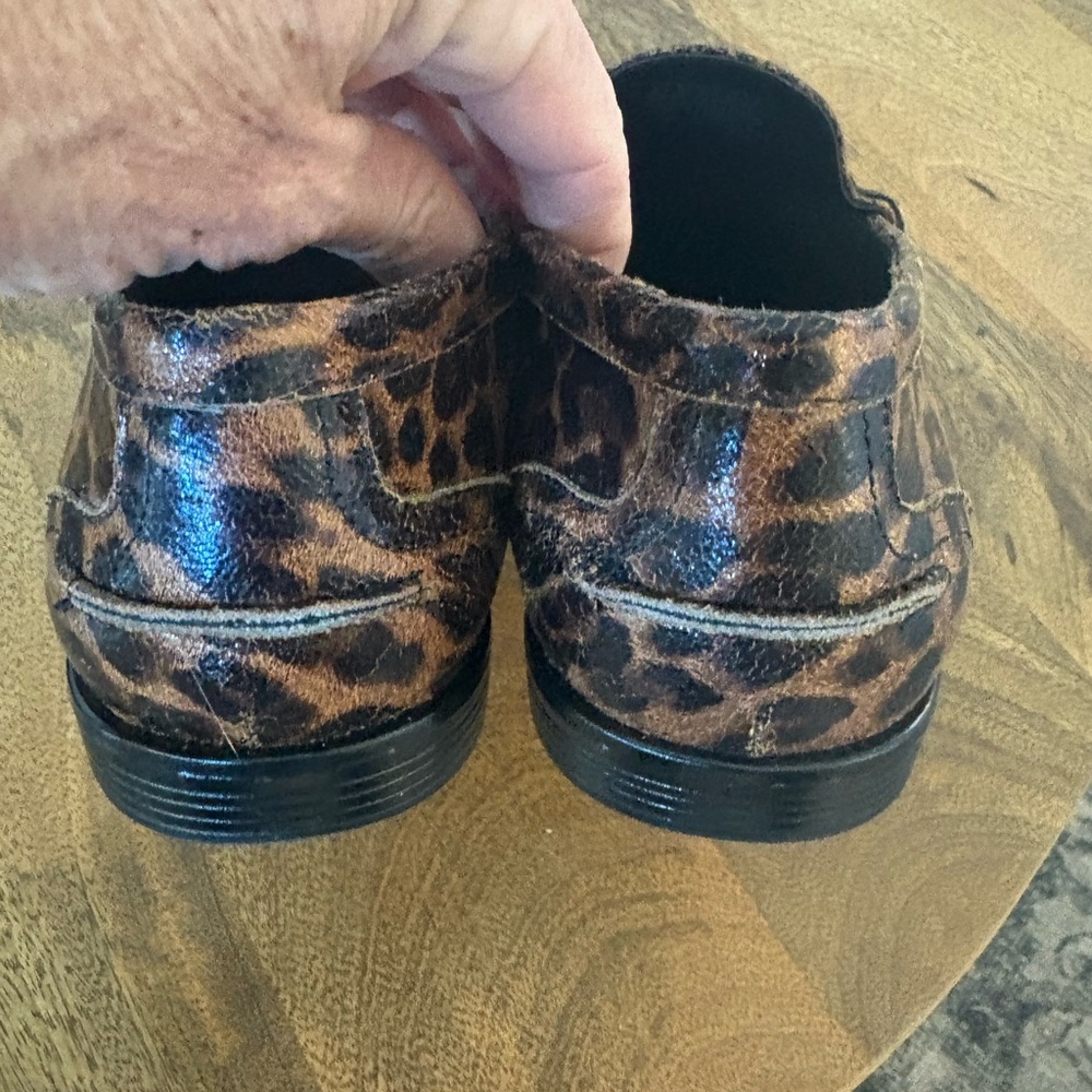 BRAND NEW W/box. Kenneth Cole Leopard Women’s Zoila Penny Loafers - Picture 3 of 5